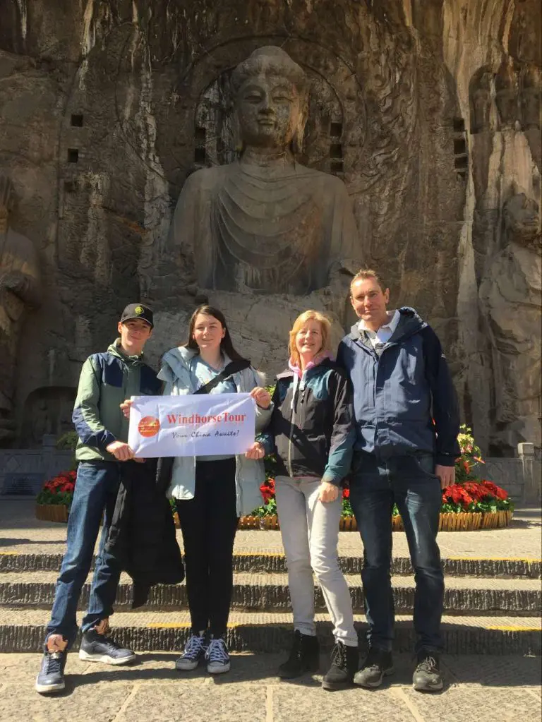 Jaqueline at Luoyang Longmen Caves with her family