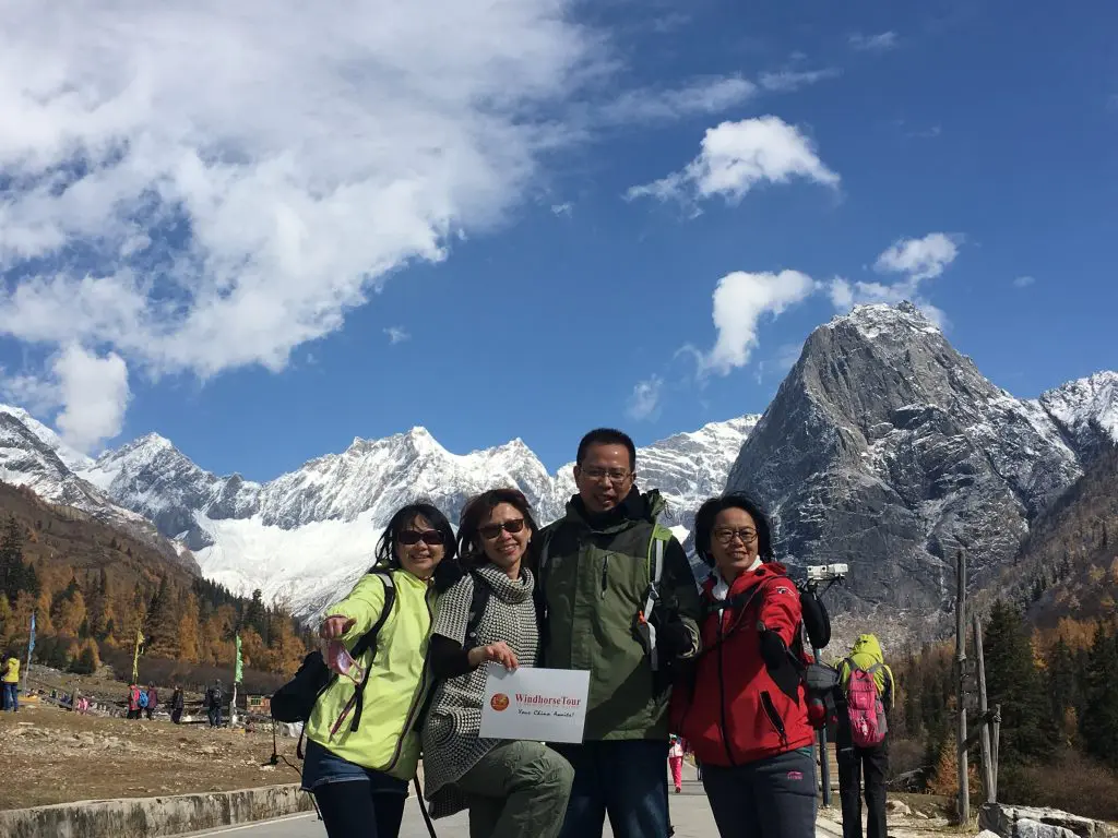 WindhorseTour Happy travelers in Western Sichuan, Tibet Kham Region