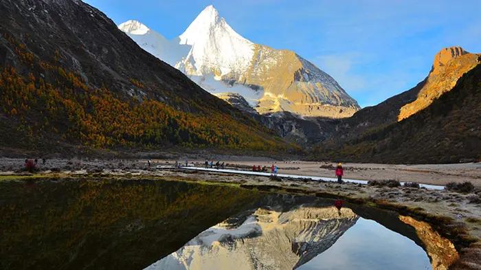 trekking daocheng county