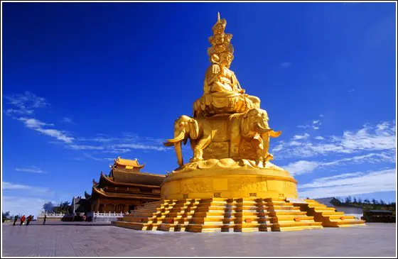 Mount Emei in-depth tour