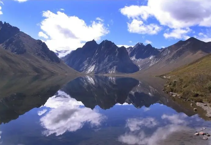 Golog (Guoluo) Tibetan Autonomous Prefecture