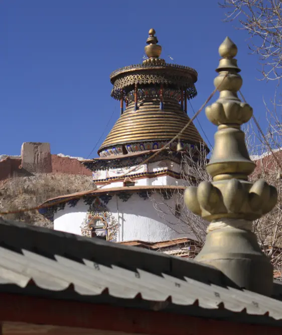 Gyantse Kumbum Stupa and Pelkor Chode Monastery