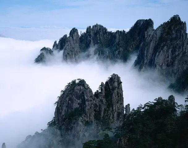 Clouds Sea at Mount Huangshan in China