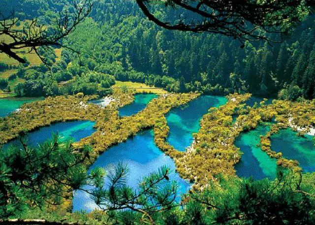 Jiuzhaigou Tour
