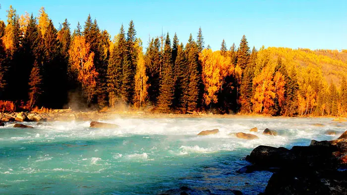 kanas lake xinjiang