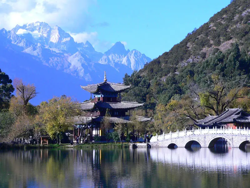 Tiger Leaping Gorge Trekking Tour