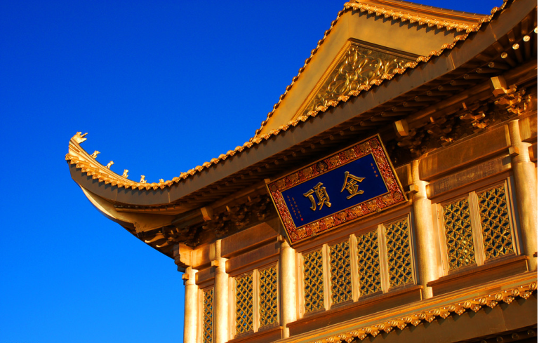 Mount Emei in-depth tour