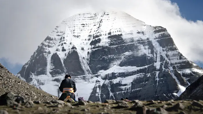 Mount Kailash overland tour from Lhasa to Kashgar