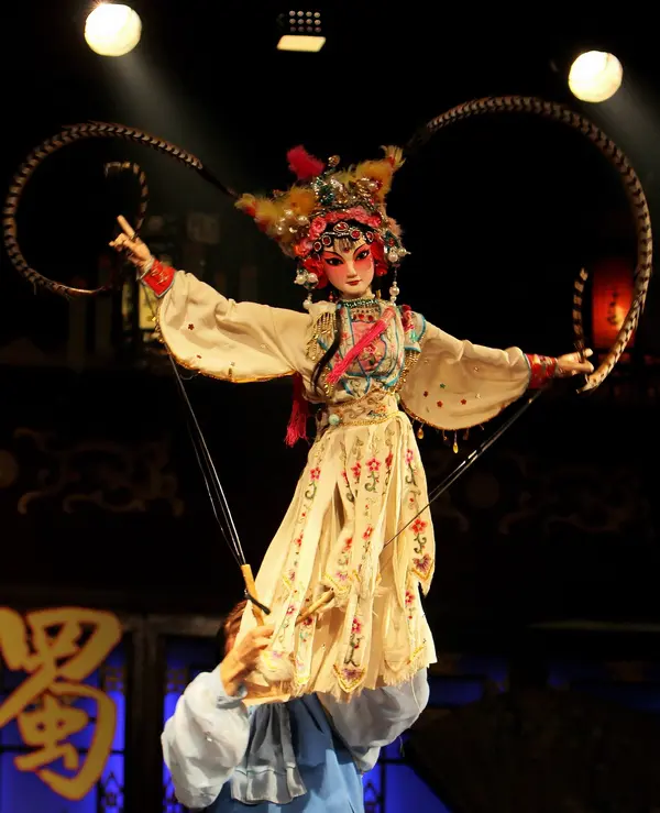 Sichuan opera - Face-changing