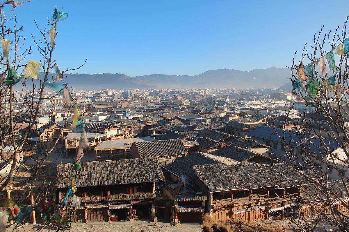 Shangri-la Dukezong Old Town