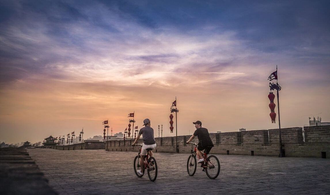 cycling at xi'an city wall