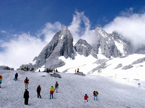 Jade Dragon Snow Mountian