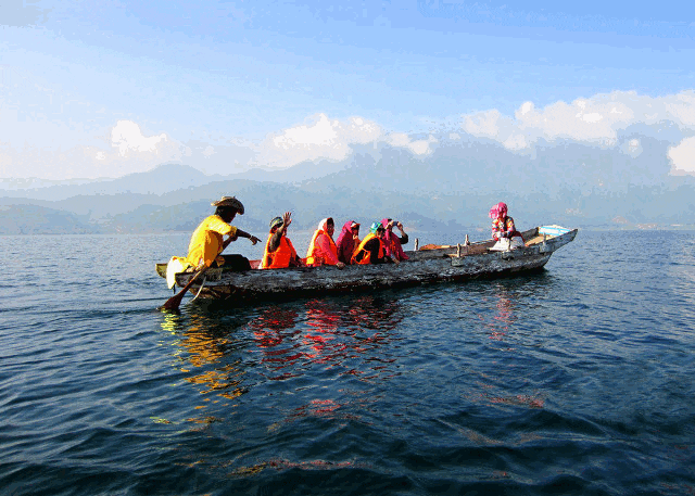 Lu Gu Lake Minority People