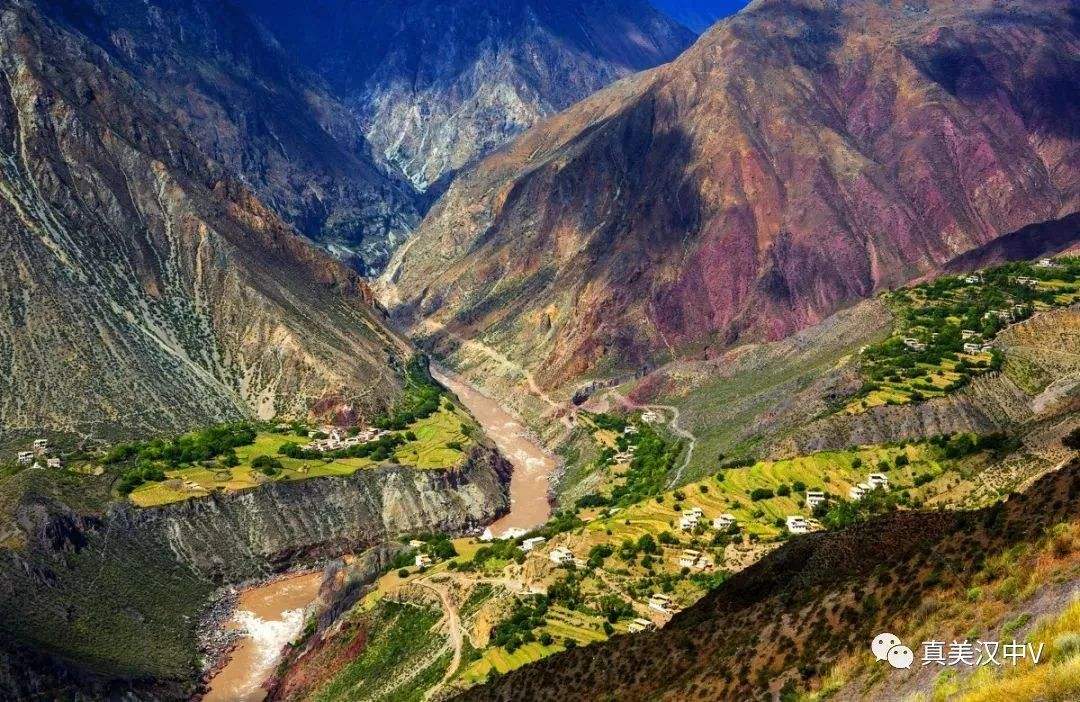 Grand canyon of Lancang river Yunnan