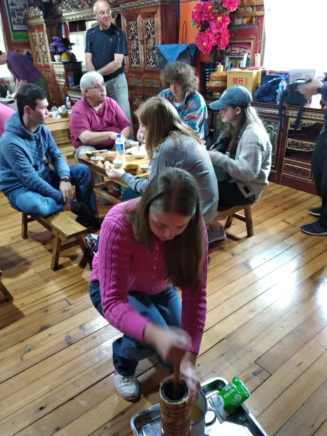 Local Tibetan family visit in Shangri-la old town