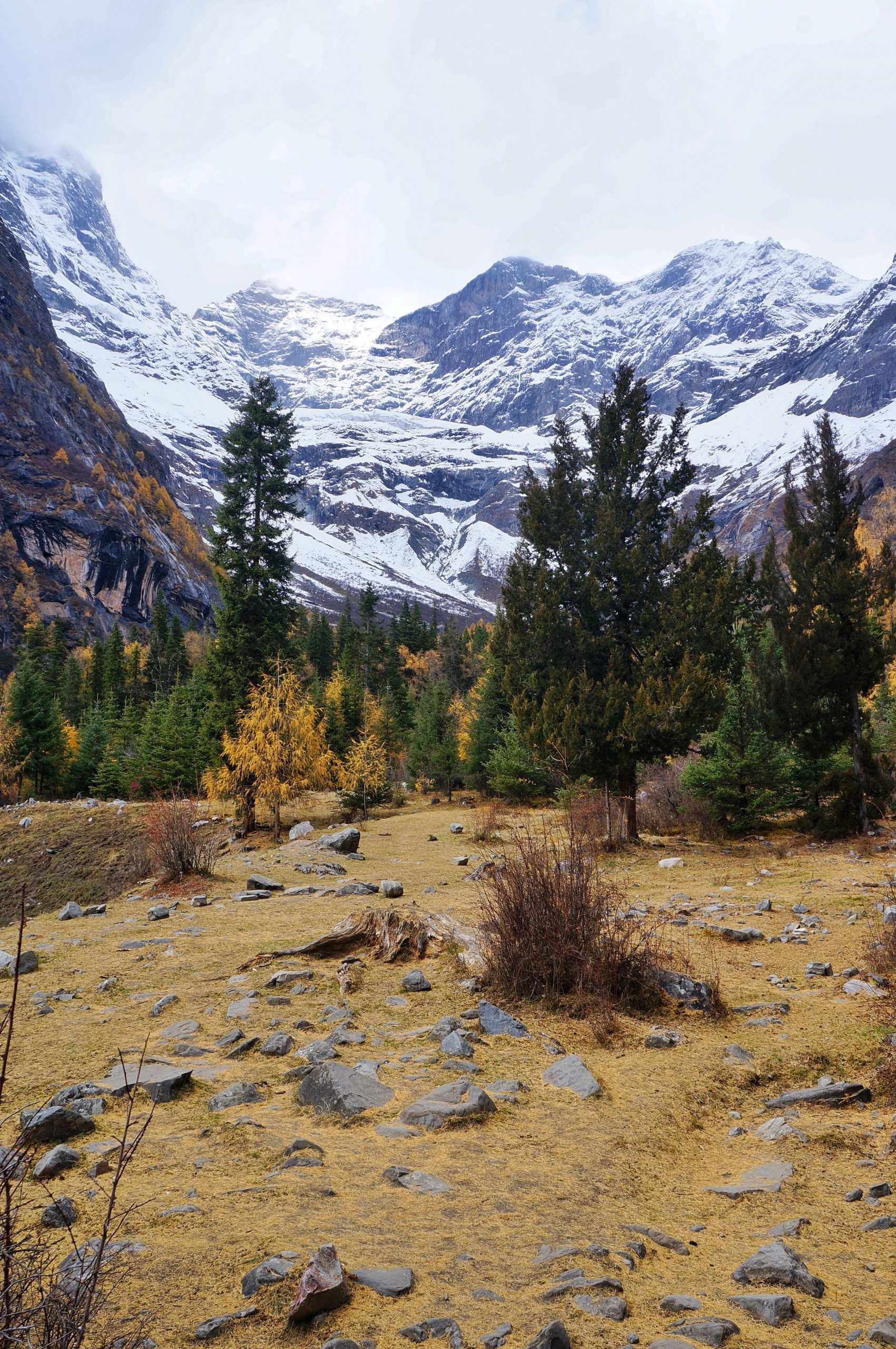 Snow-capped mountain views in Shuangqiao valley Mt. Four Girls