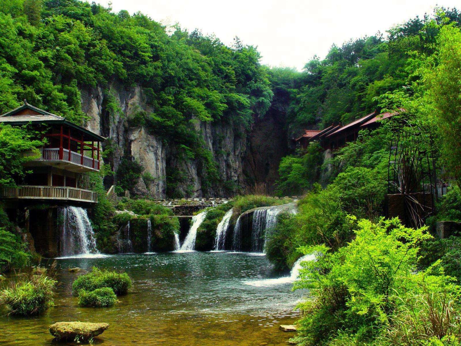 Views in Tianxingqiao scenic spot